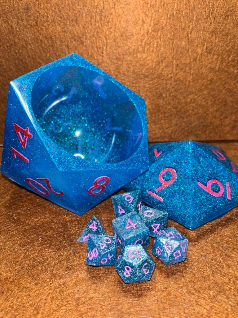 D20 Bowl with lid off and a matching set of dice